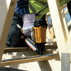 METAL CONNECTOR NAILERS METAL CONNECTOR NAILERS